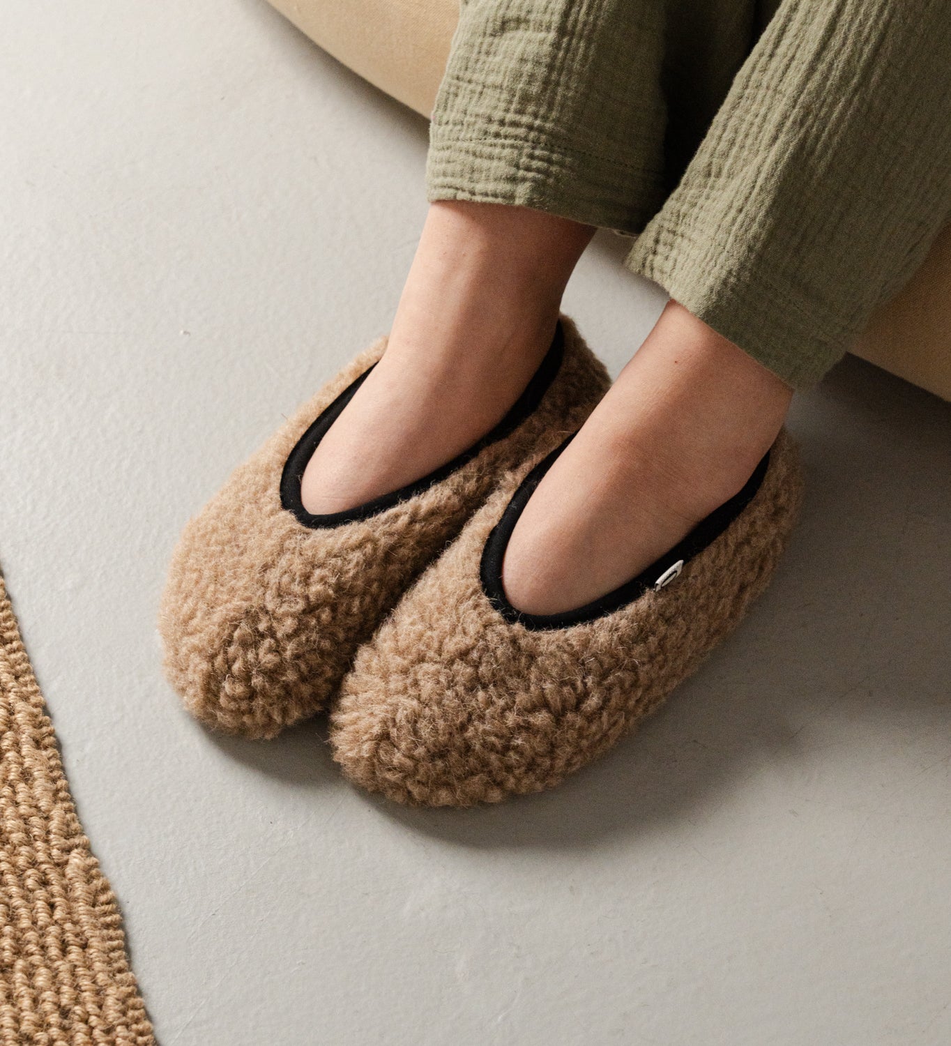 MONA wool ballerina flats - oak