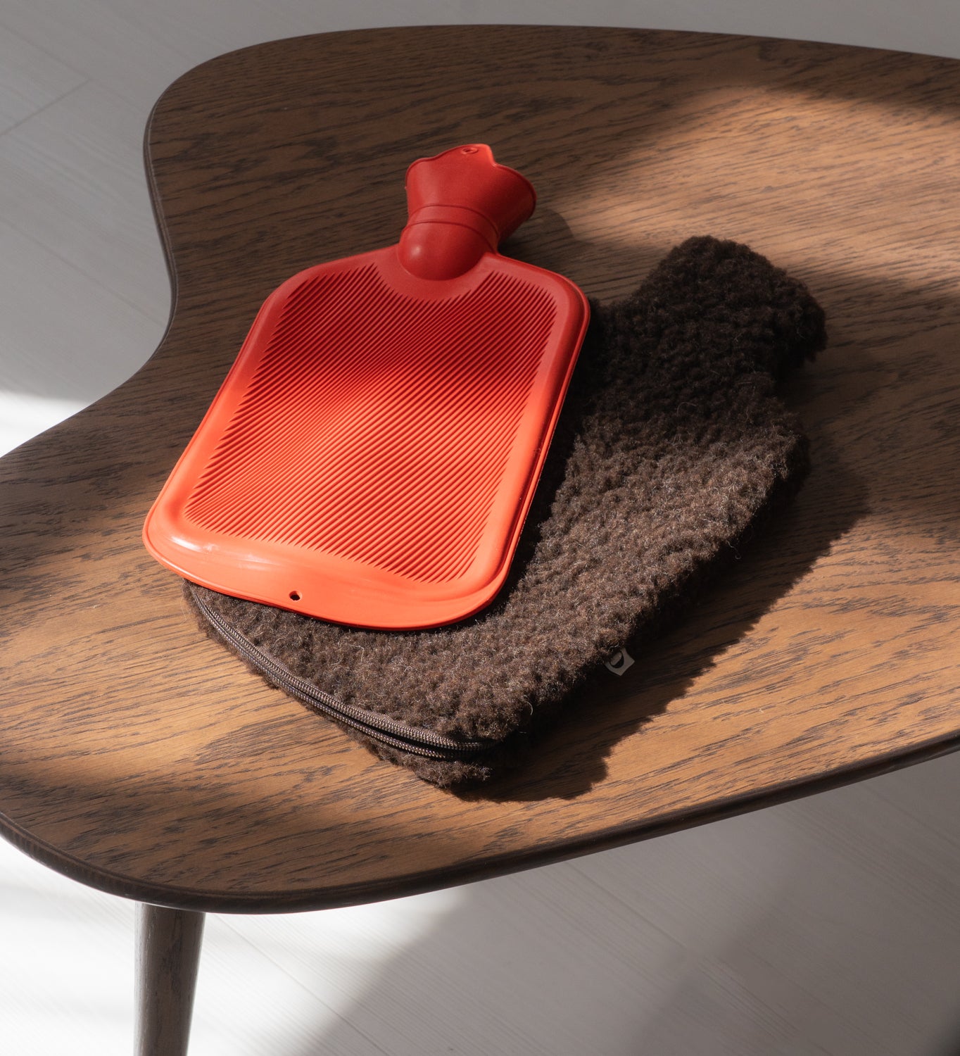 Merino wool hot water bottle - chocolate