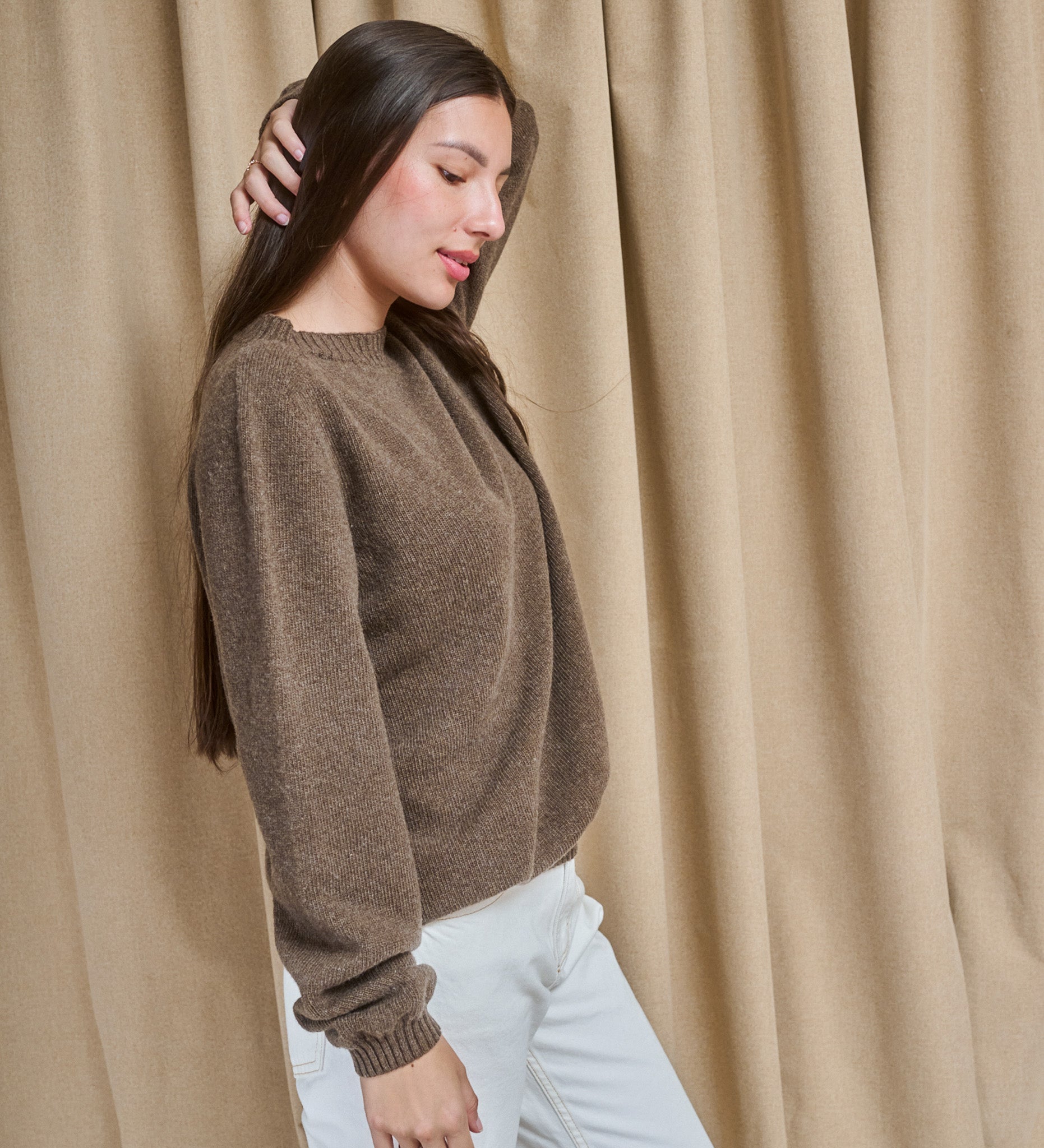 TYRA Klasyczny sweter z wełny merino - kawa zbożowa