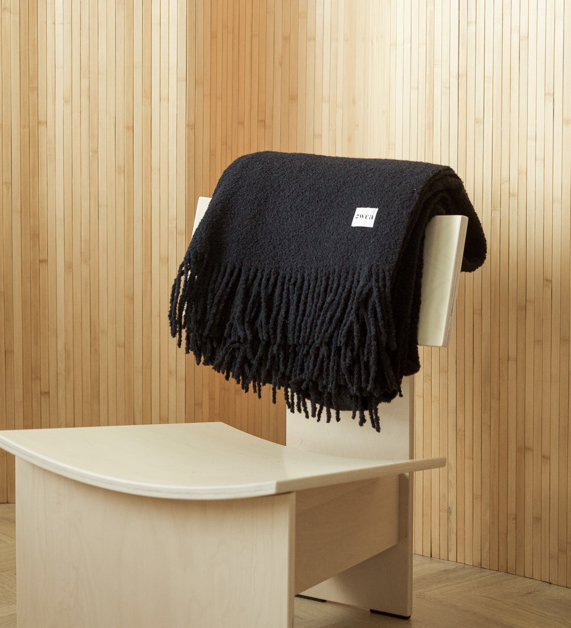 HELIOS Merinodecke mit Fransen Bouclé - Lindgrün