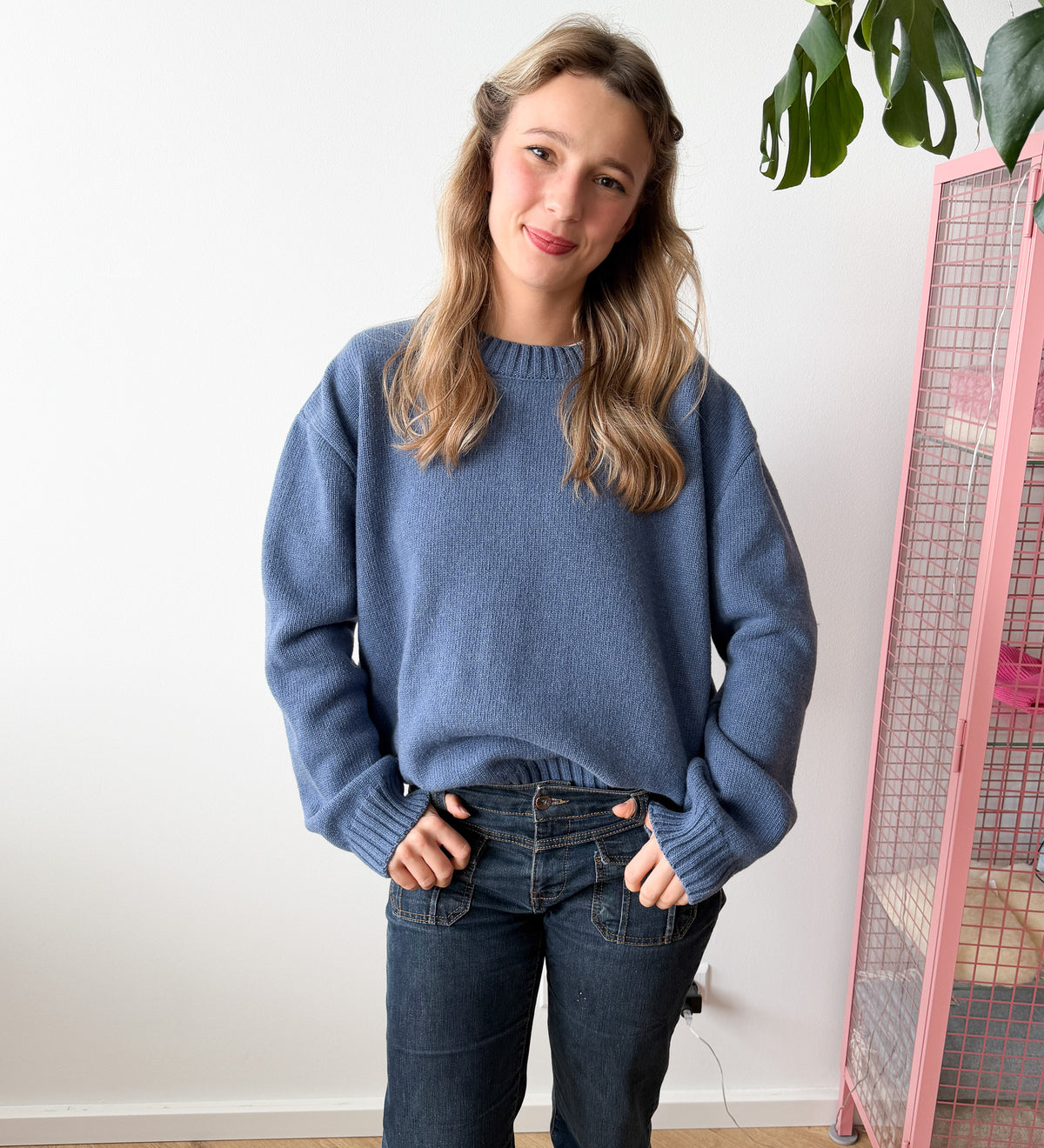 ANEMONE Gruby sweter z wełny merino oversize - sprany błękit