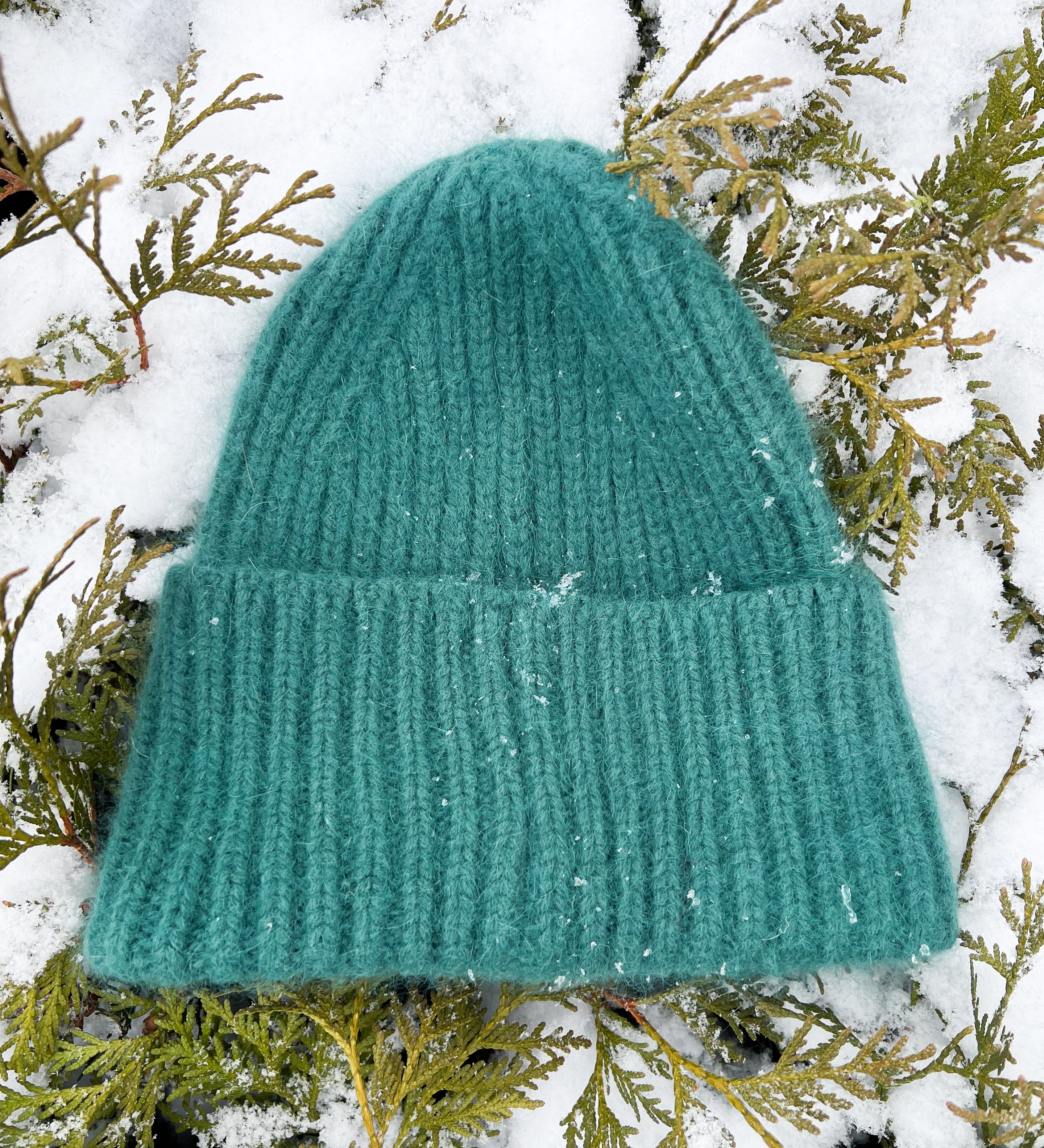 NORA Miękka czapka z angorą - morska zieleń