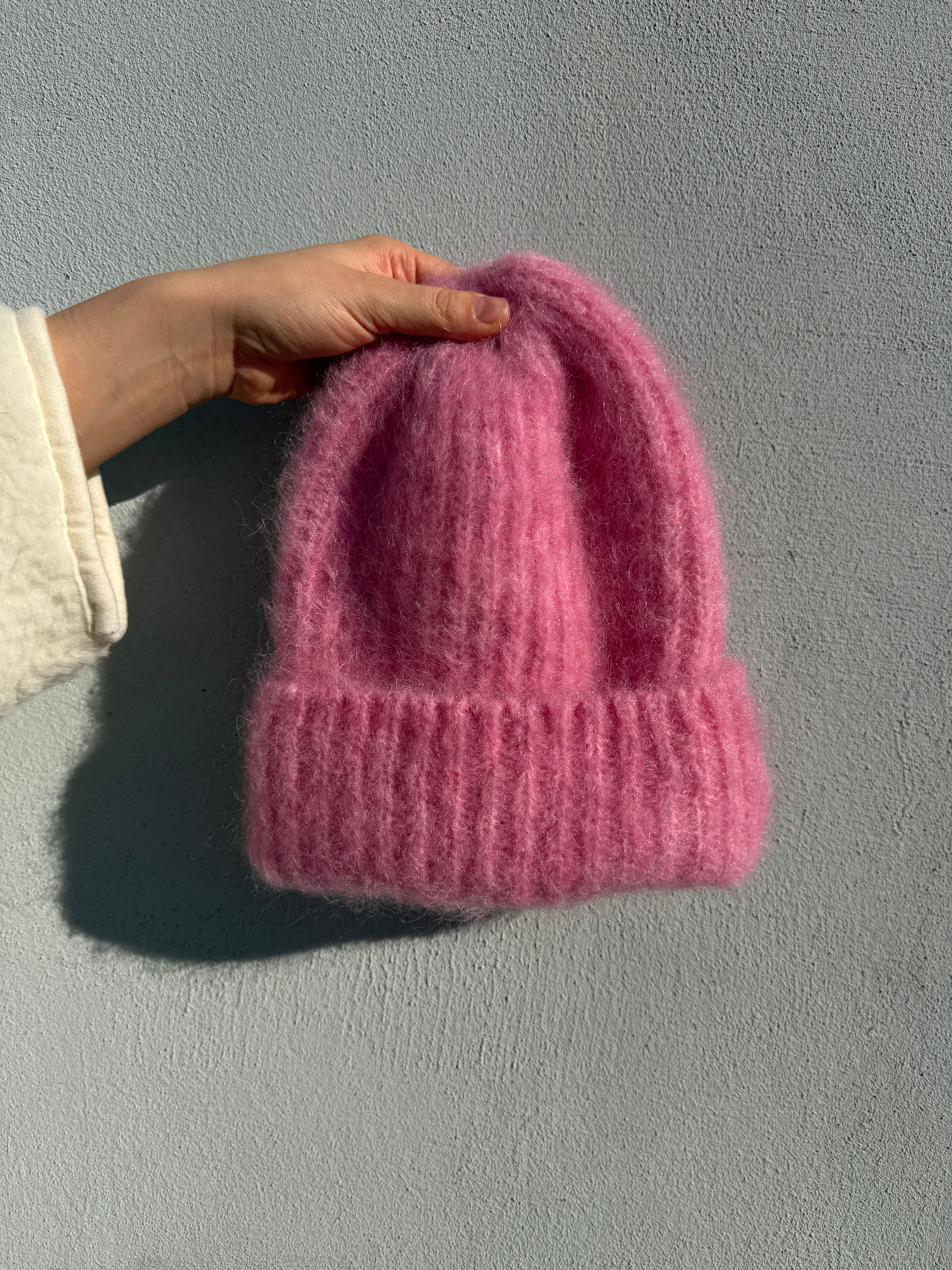 SAGA  Czapka z moheru i alpaki - cudownie różowa