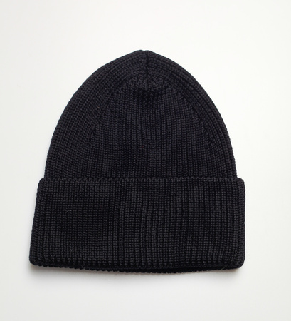 Czapka wełniana merino typu beanie Mila / czarna